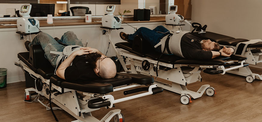 patient receiving spinal decompression at Monumental Health and Wellness in Colville